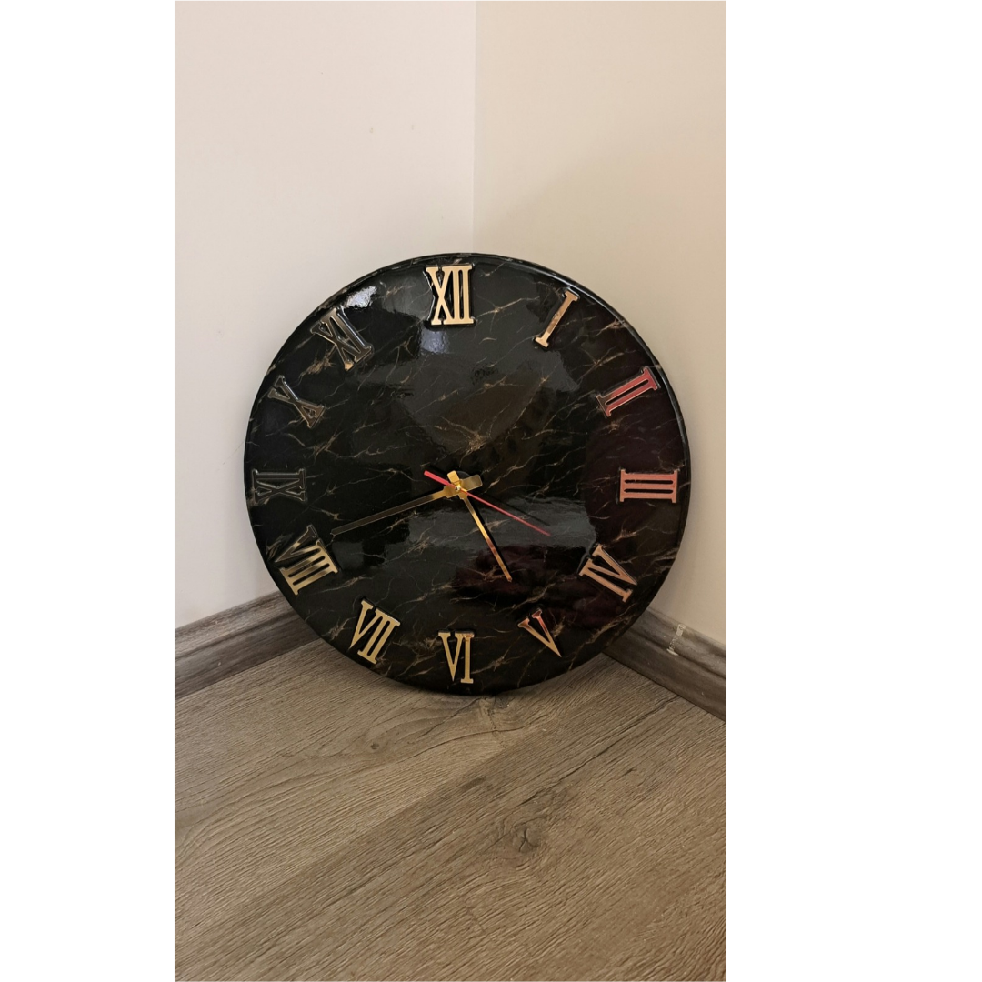 ساعت دیواری رزینی